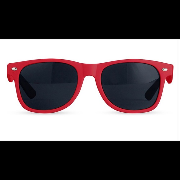 Sun glasses - Picture 1 of 1